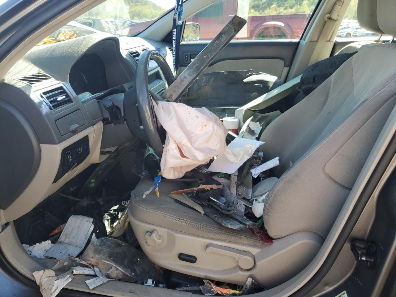 2010 Mercury Milan VIN: 3MEHM0HAXAR626210 Lot: 87242145