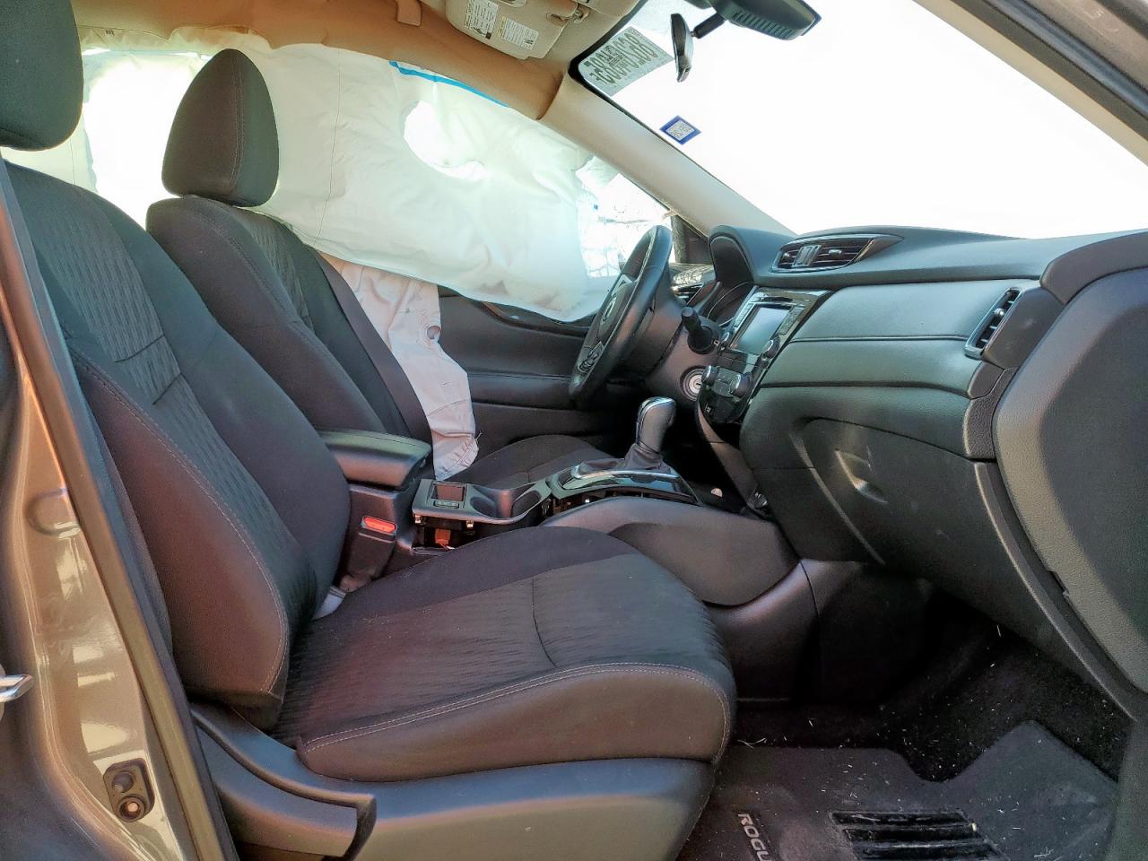 2019 Nissan Rogue S VIN: 5N1AT2MT4KC841571 Lot: 86264885