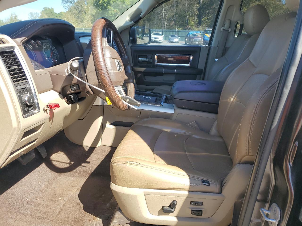 2011 Dodge Ram 1500 VIN: 1D7RV1CT1BS532567 Lot: 89564275