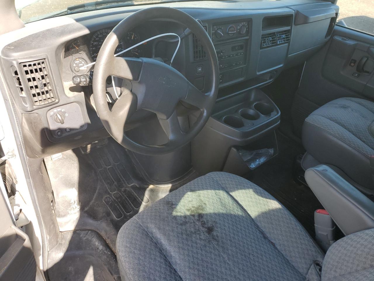 2006 Chevrolet Express G2500 VIN: 1GCGG25U161175622 Lot: 82220215