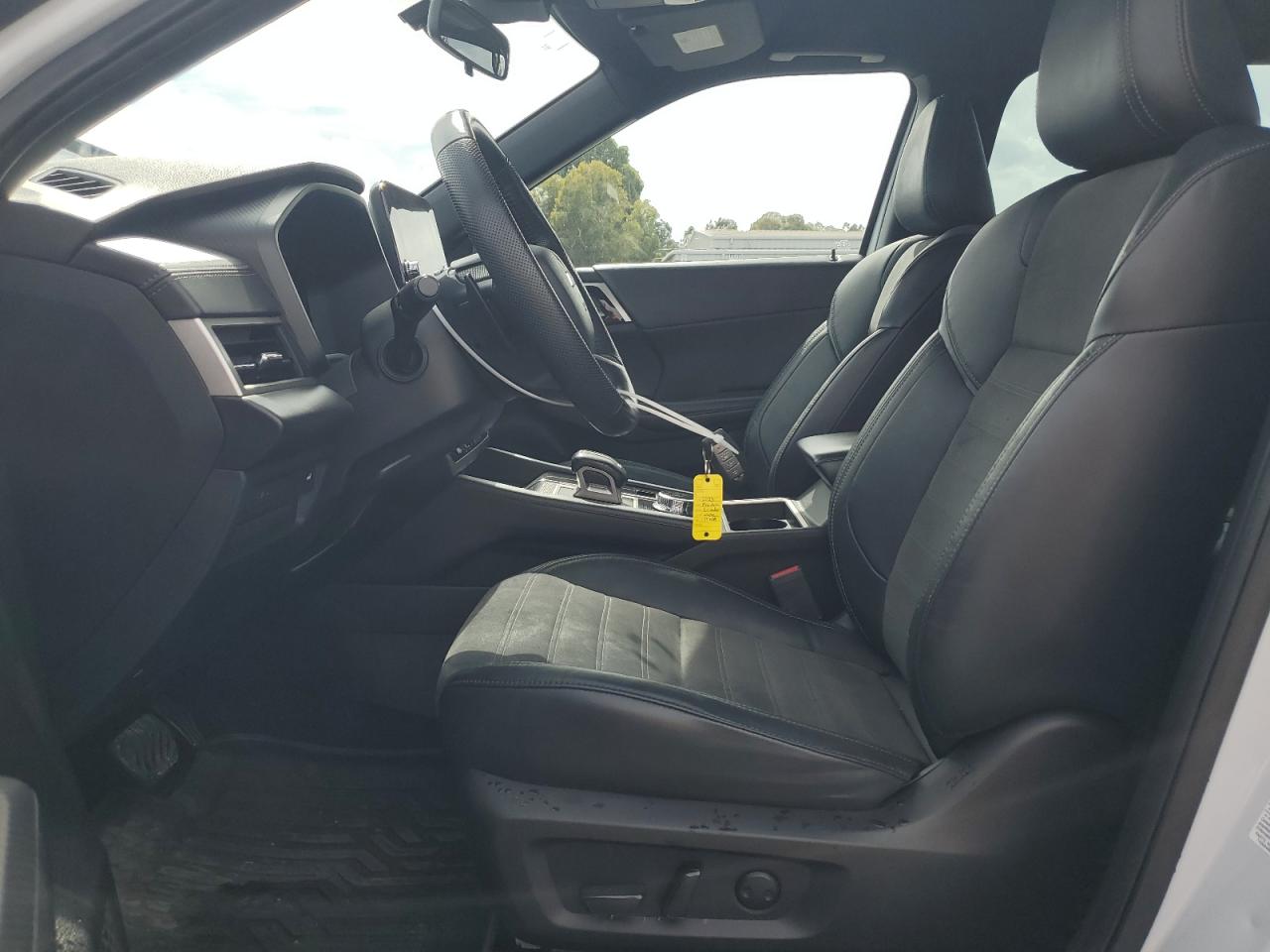 2023 Mitsubishi Outlander Se VIN: JA4J3UA84PZ034708 Lot: 84960815