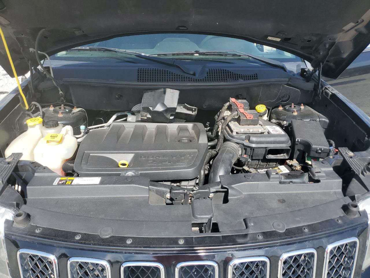 2015 Jeep Compass Sport VIN: 1C4NJDBB9FD332271 Lot: 82259225