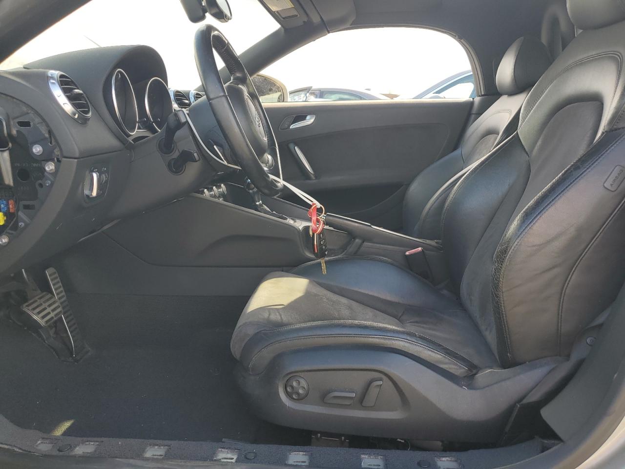 2008 Audi Tt 2.0T Premium VIN: TRUNF38J481047921 Lot: 82618275