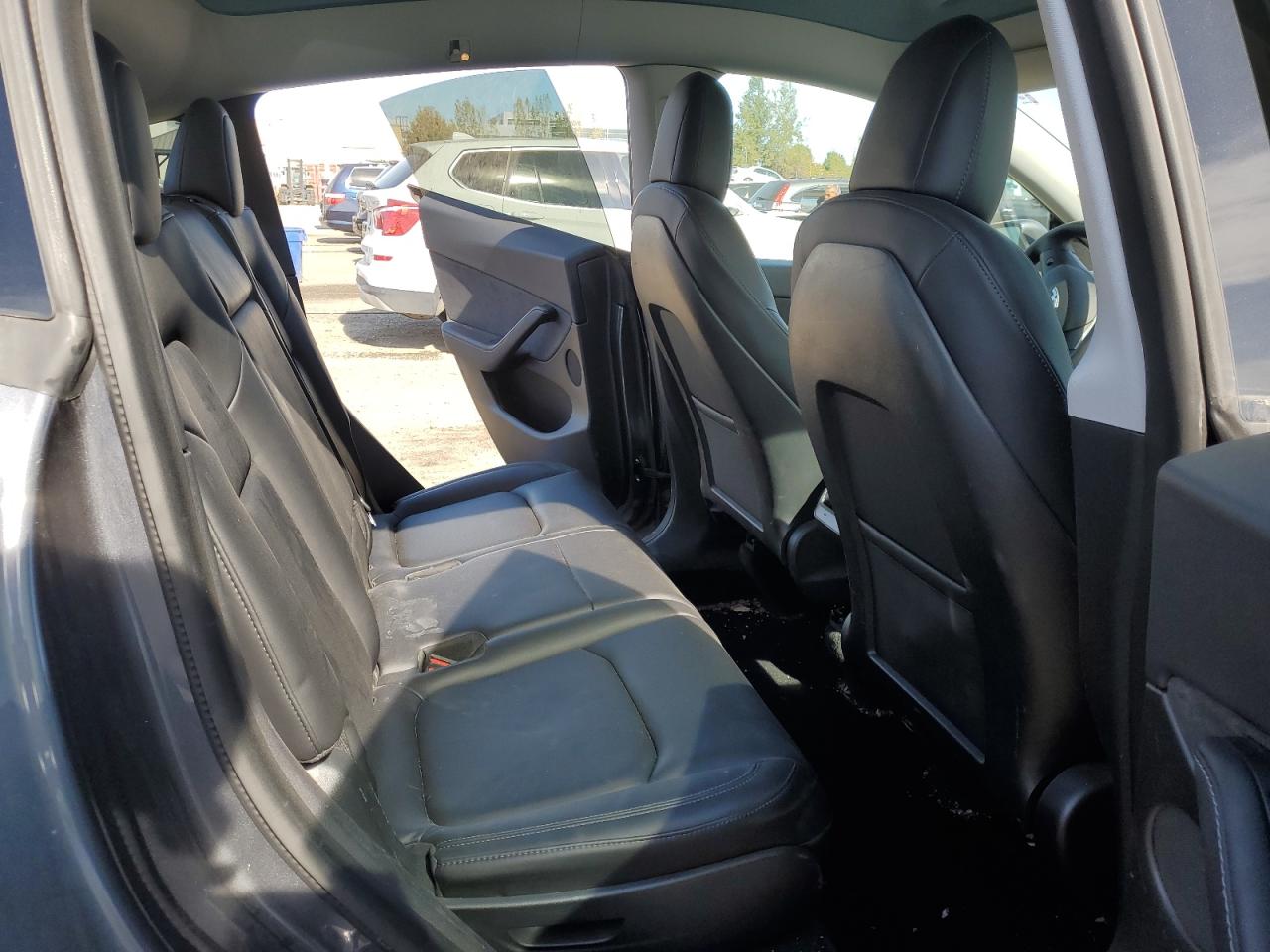 2021 Tesla Model Y VIN: 5YJYGAEE0MF187904 Lot: 84757105