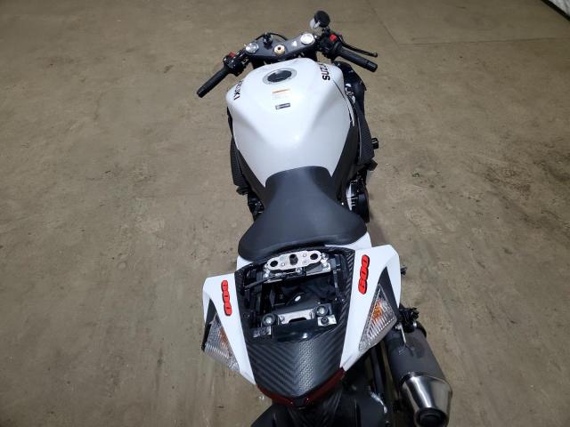 2025 SUZUKI GSX-R600   