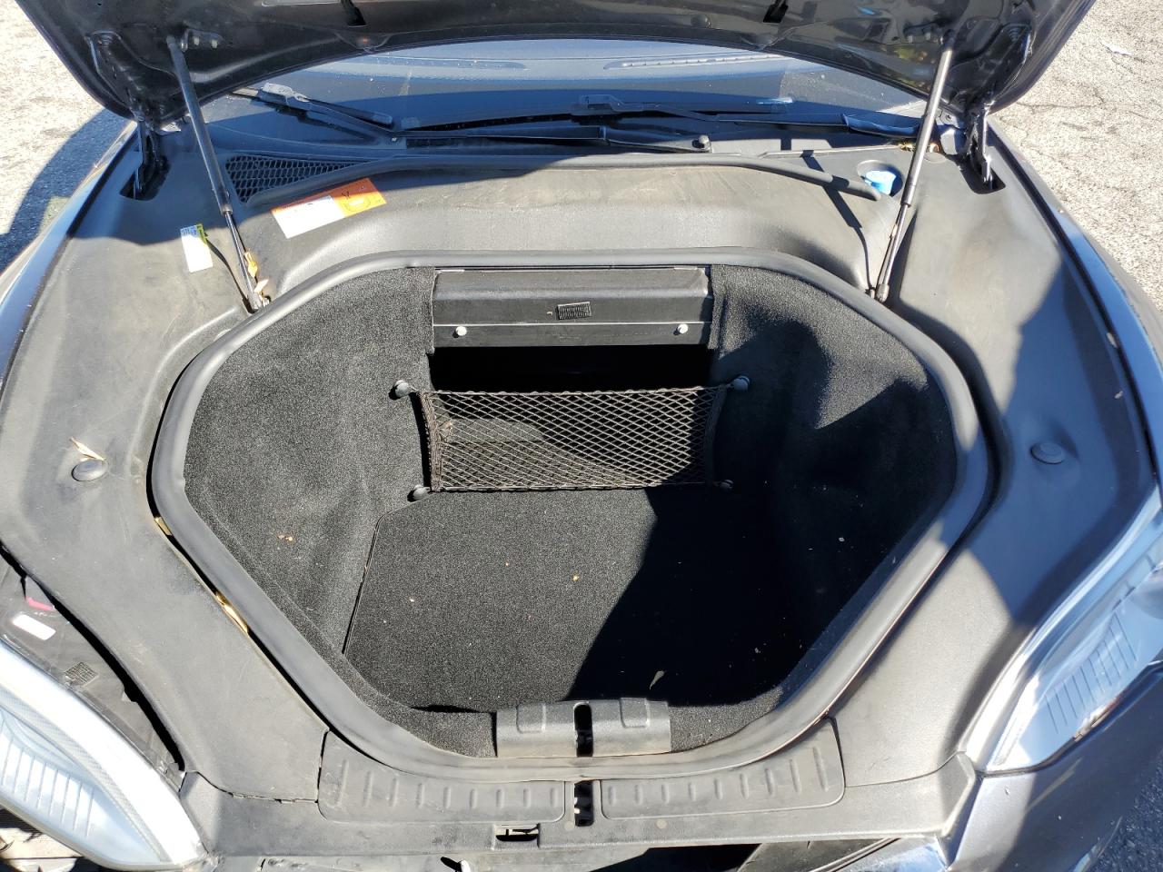 2016 Tesla Model S VIN: 5YJSA1E17GF123397 Lot: 90882405