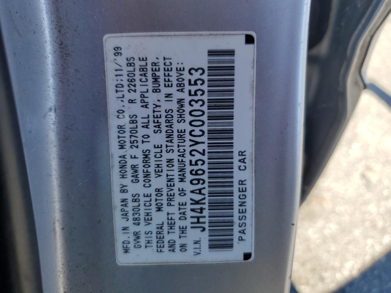 2000 Acura 3.5Rl VIN: JH4KA9652YC003553 Lot: 84220035