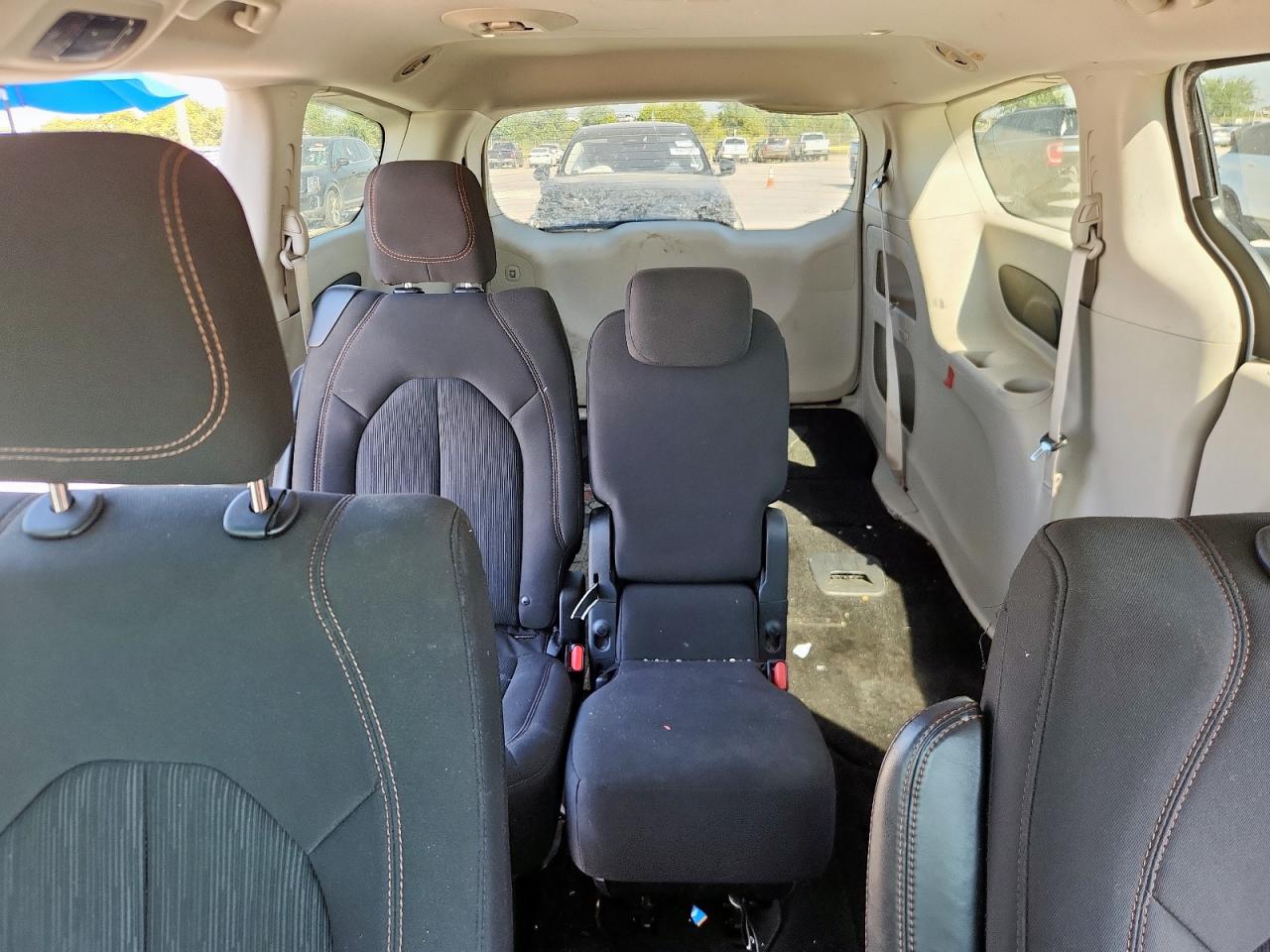 2018 Chrysler Pacifica Touring Plus VIN: 2C4RC1FG5JR227233 Lot: 85685975