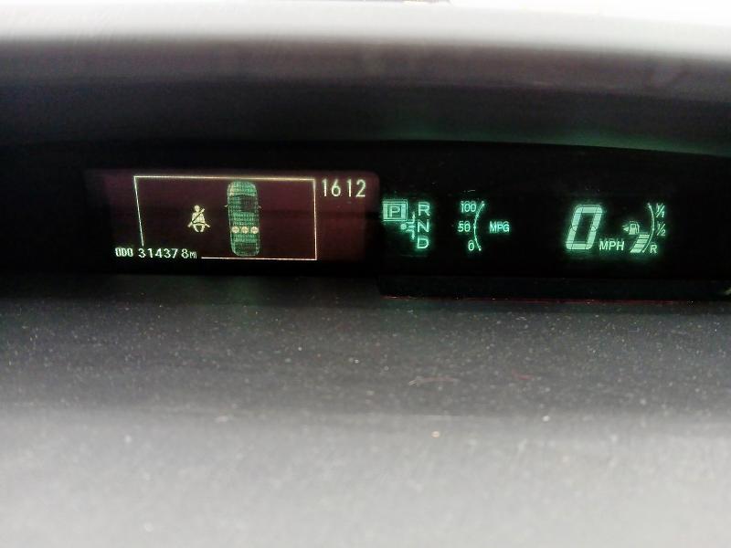 2014 TOYOTA PRIUS T3 VVT-I CVT 