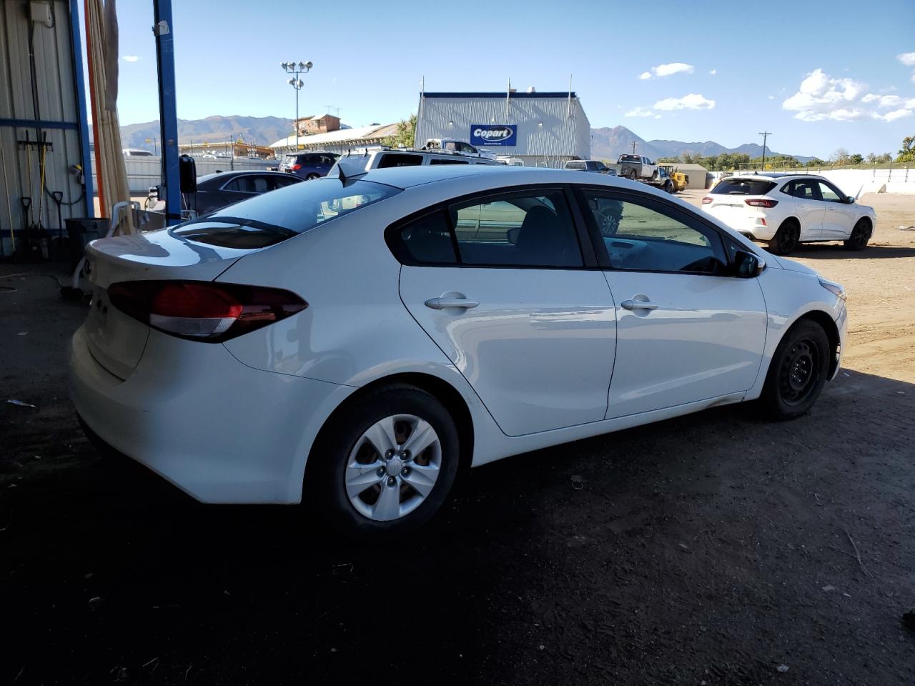 2018 Kia Forte Lx VIN: 3KPFK4A77JE176950 Lot: 82200805