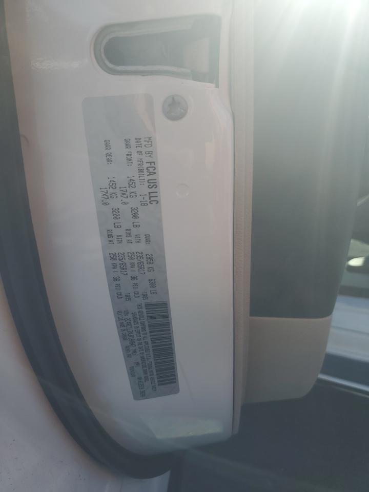 2018 Chrysler Pacifica Hybrid Touring L VIN: 2C4RC1L7XJR194847 Lot: 90311885