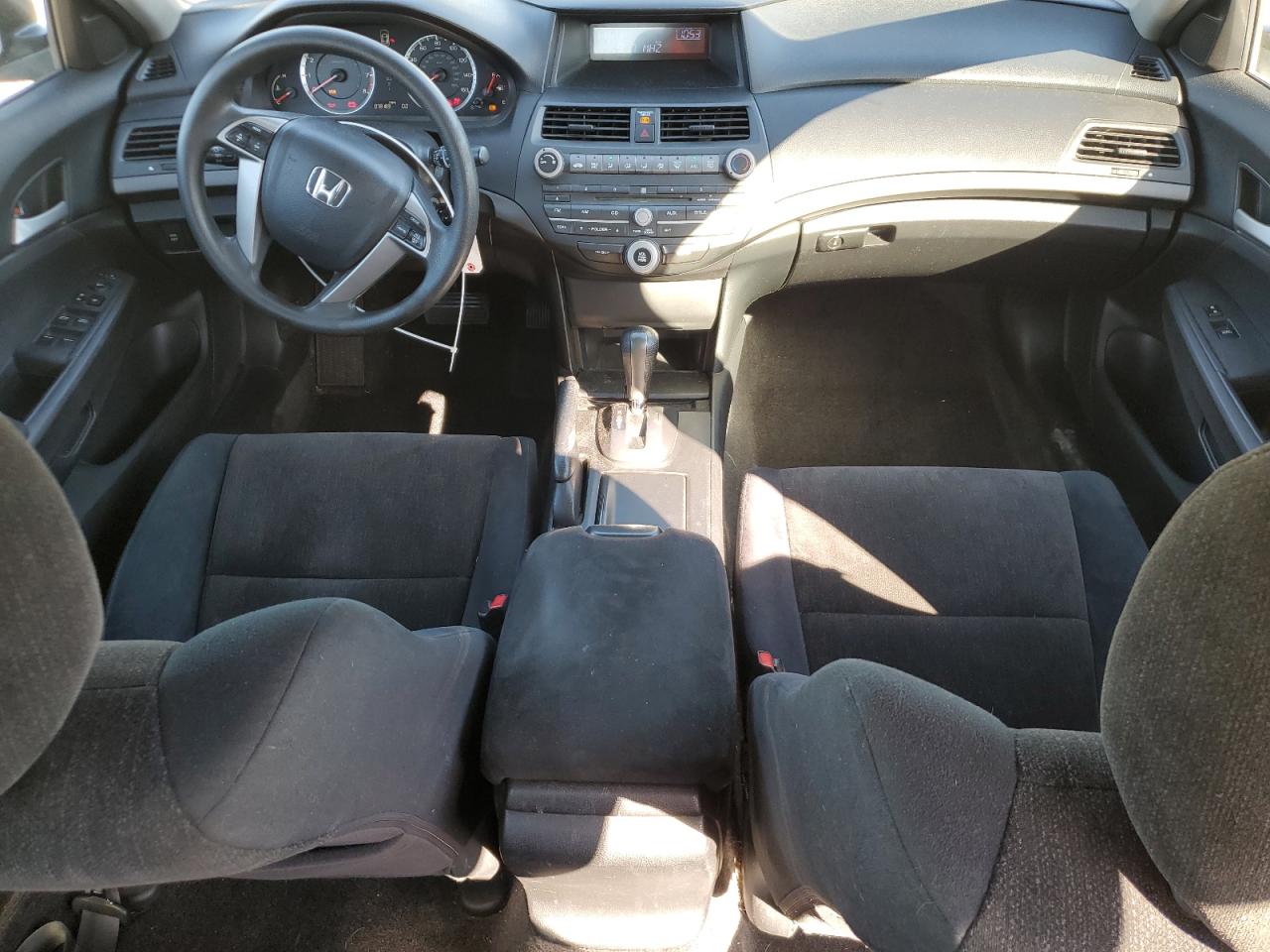 2010 Honda Accord Lxp VIN: 1HGCP2F46AA085597 Lot: 82365265