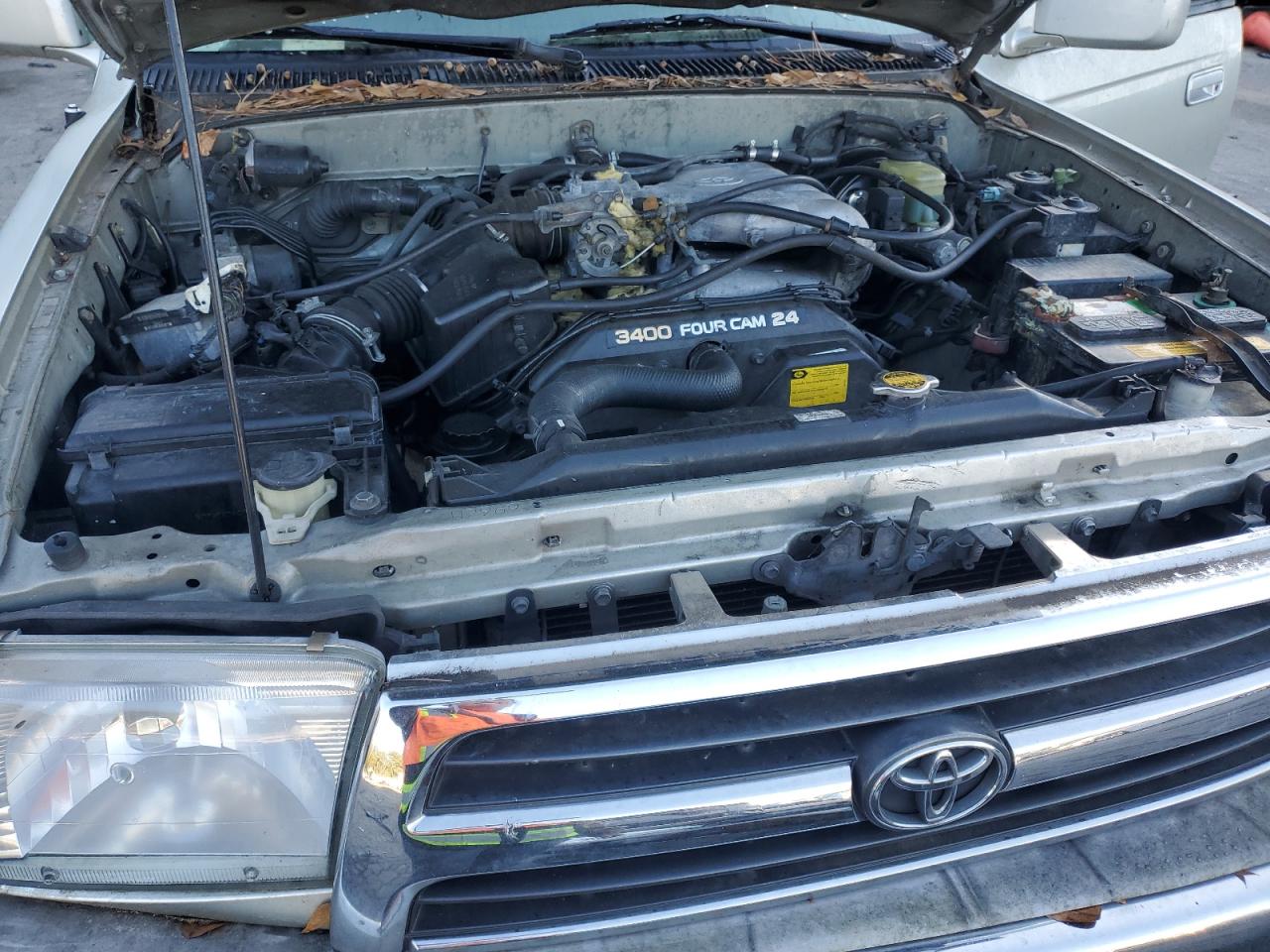2000 Toyota 4Runner Sr5 VIN: JT3GN86R9Y0145722 Lot: 90051235