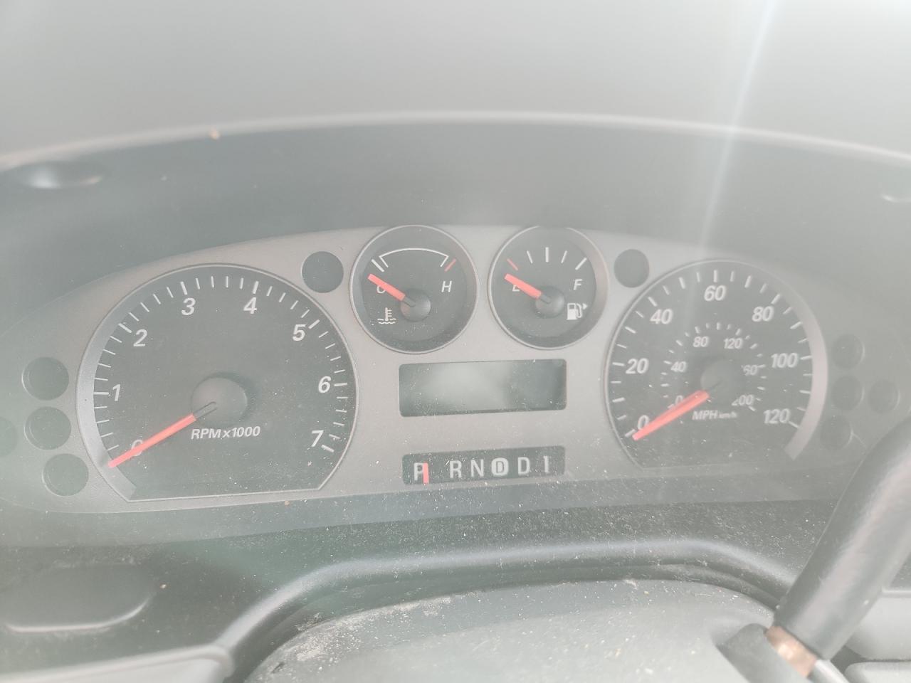 2005 Ford Taurus VIN: 1FAFP56205A256366 Lot: 82181185