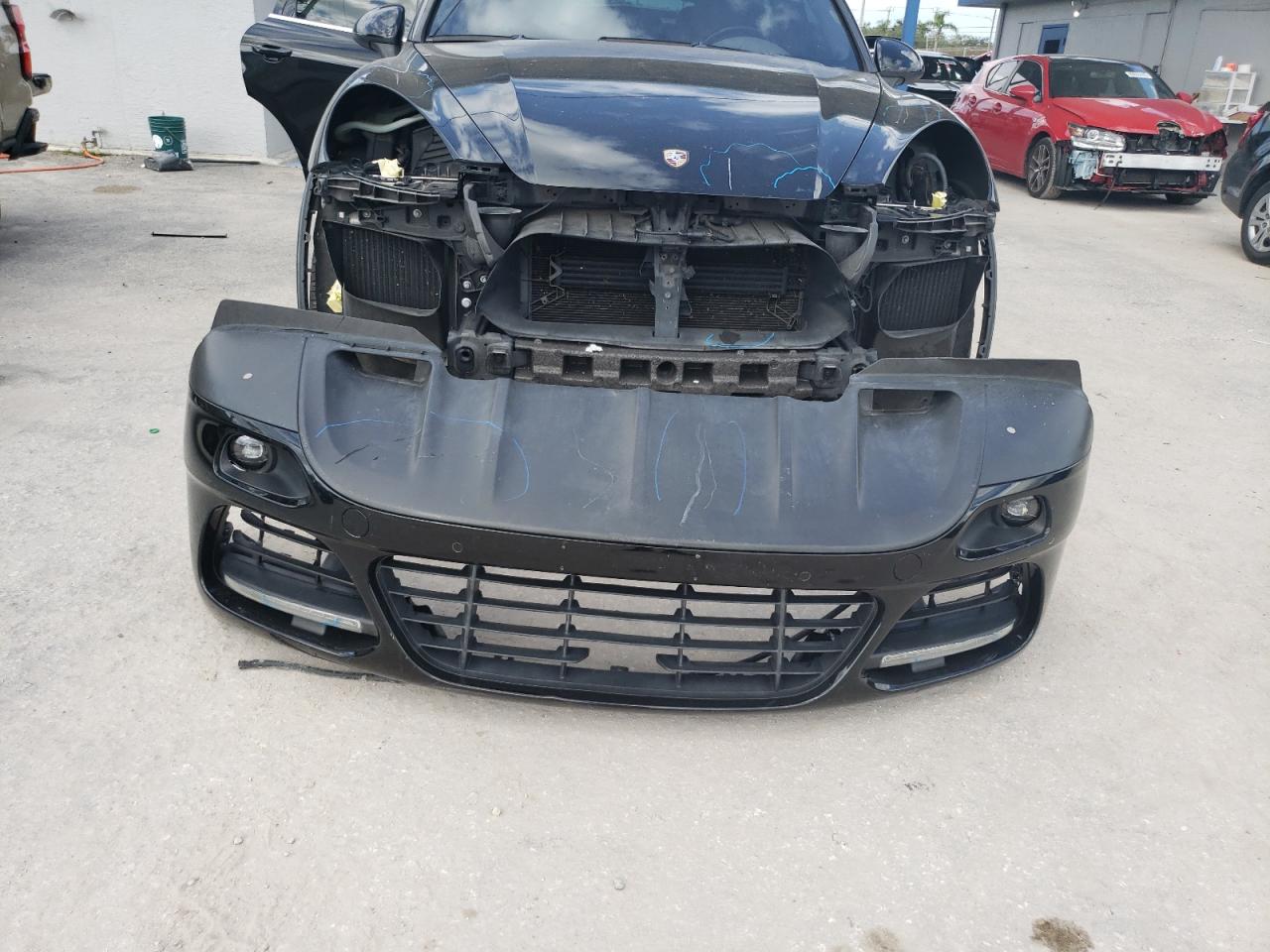 2012 Porsche Cayenne Turbo VIN: WP1AC2A27CLA82138 Lot: 86880645