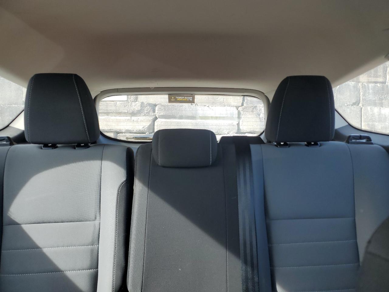 2017 Ford Escape S VIN: 1FMCU0F76HUC75717 Lot: 82381535