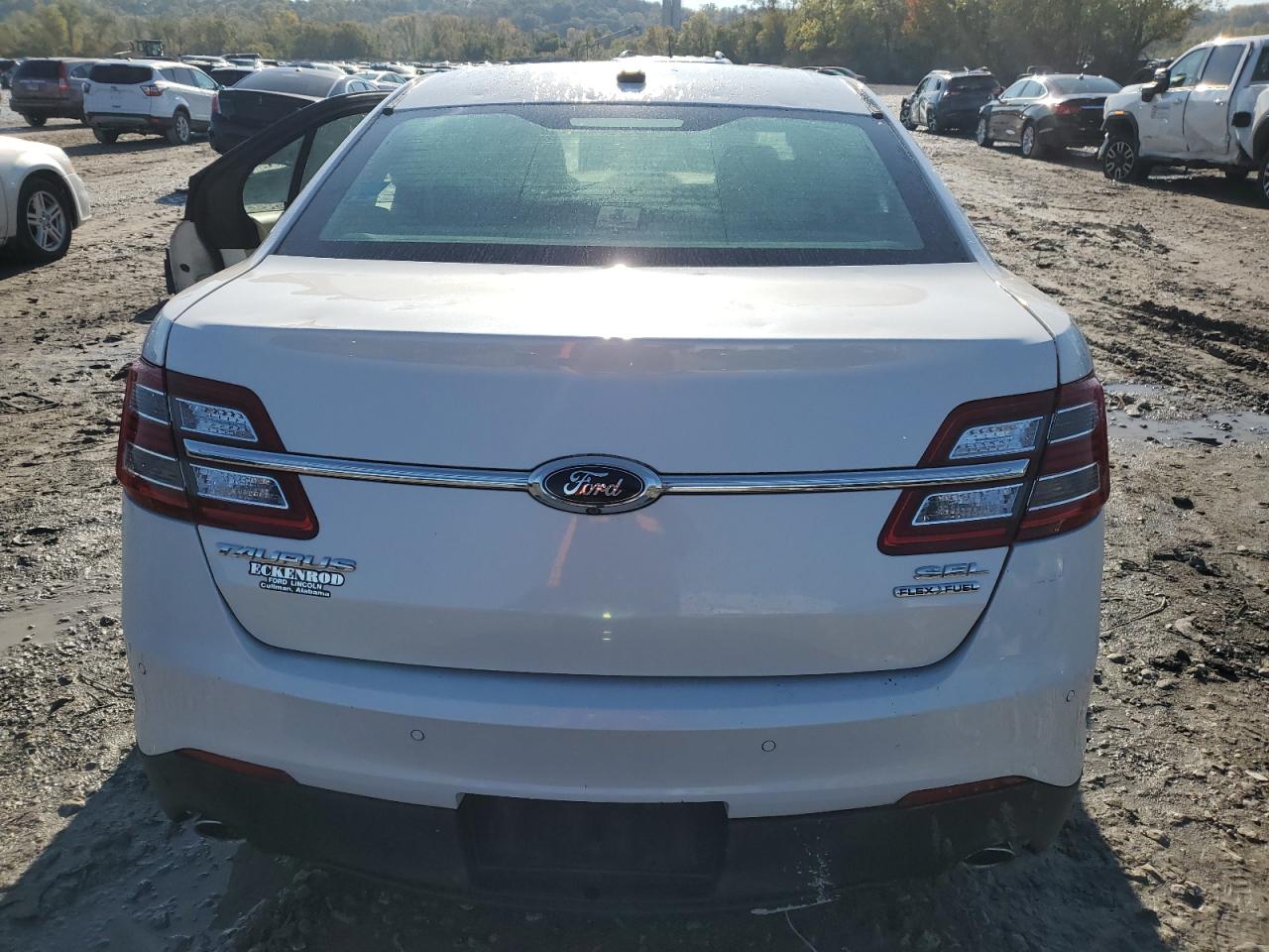 2015 Ford Taurus Sel VIN: 1FAHP2E8XFG113615 Lot: 90836285
