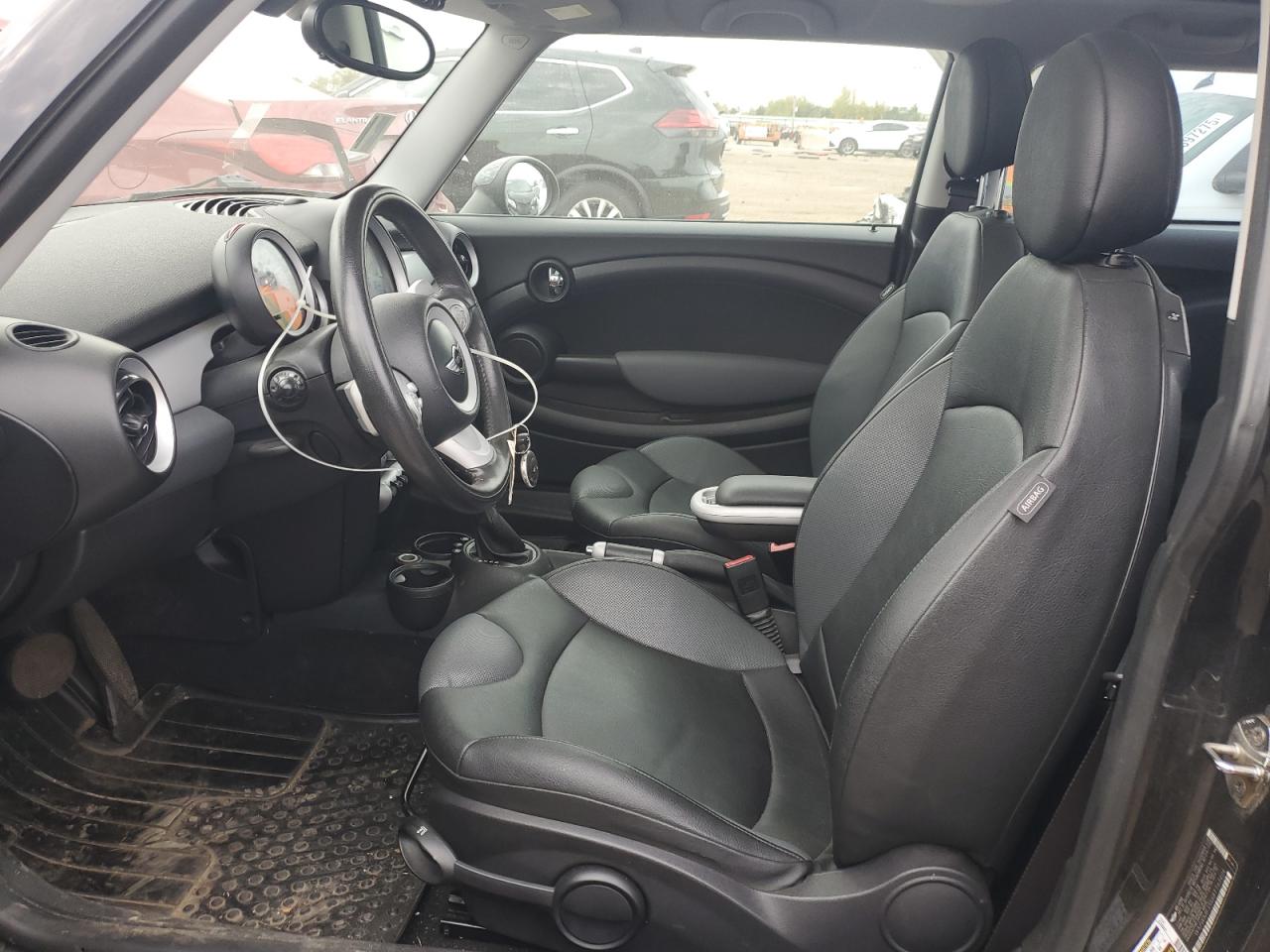 2008 Mini Cooper VIN: WMWMF33568TT63404 Lot: 87063025