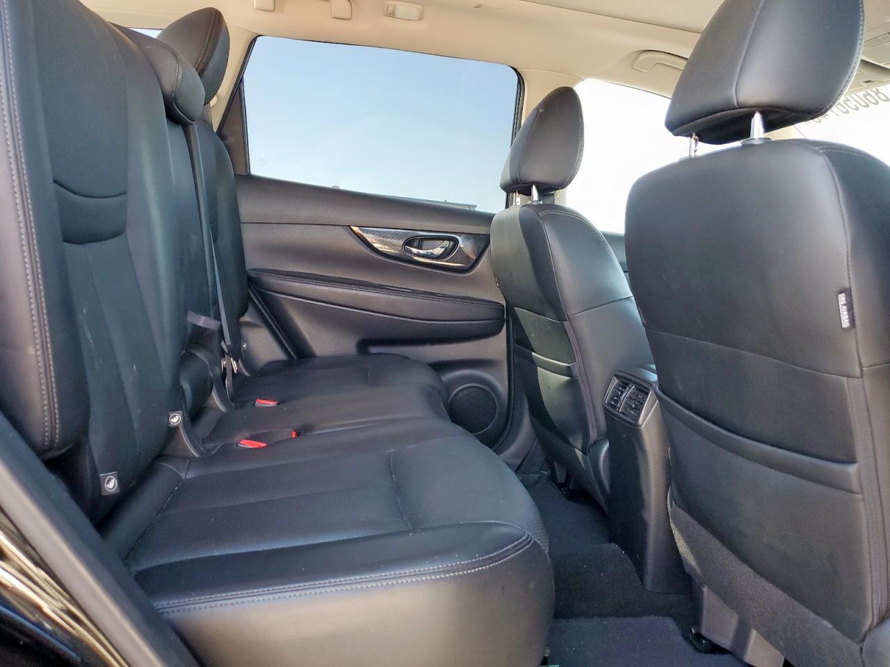 2018 Nissan Rogue S VIN: JN8AT2MT2JW459285 Lot: 86056745