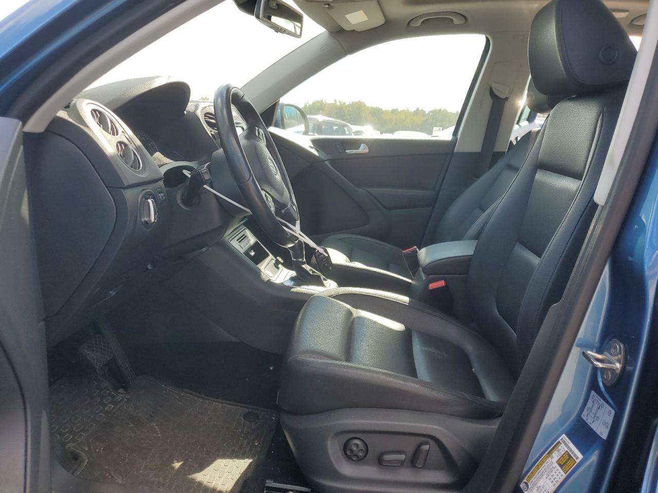 2017 Volkswagen Tiguan Wolfsburg VIN: WVGSV7AX1HK031168 Lot: 82208685