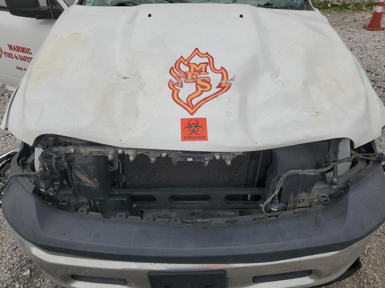 2015 Ram 1500 St VIN: 3C6JR6DTXFG606192 Lot: 82327625