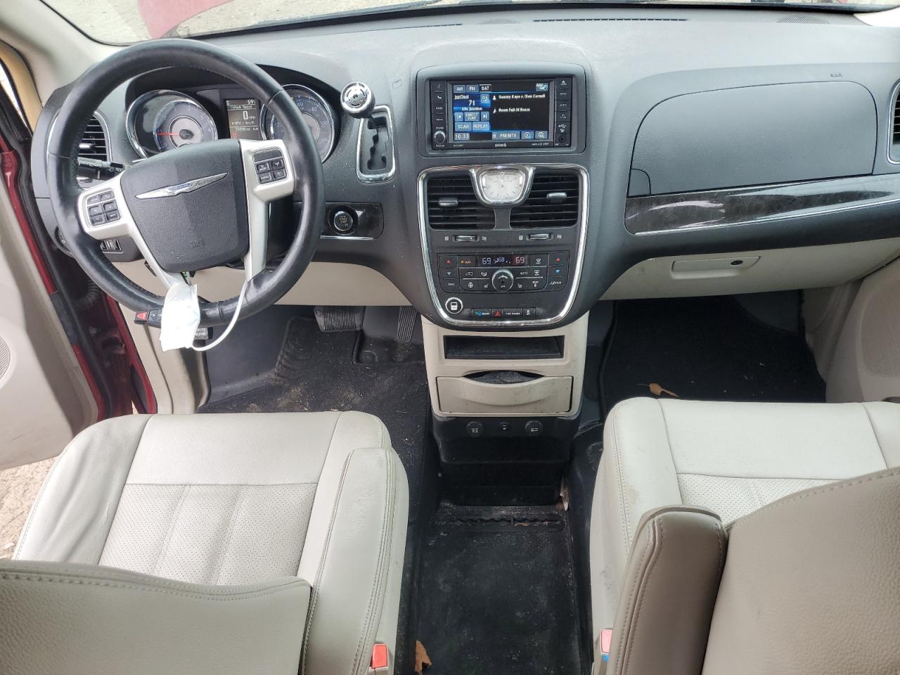 2016 Chrysler Town & Country Touring L VIN: 2C4RC1CG1GR303446 Lot: 86295885