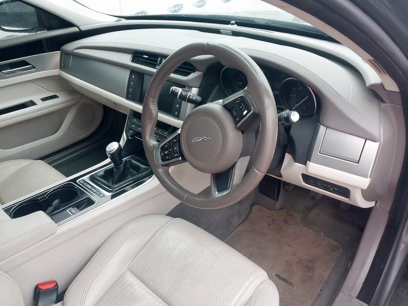 2017 JAGUAR XF 2.0D PRESTIGE 4DR
