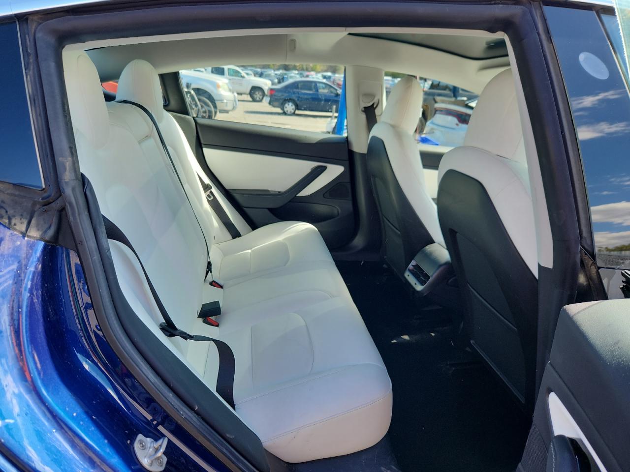 2019 Tesla Model 3 VIN: 5YJ3E1EB8KF477536 Lot: 84802345