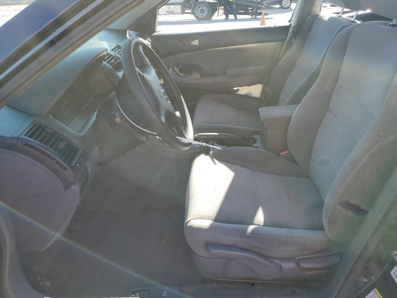 2005 Honda Accord VIN: 1HGCM56495A118558 Lot: 82325255