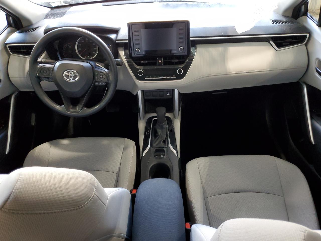 2022 Toyota Corolla Cross L VIN: 7MUAAABG0NV023869 Lot: 82658035