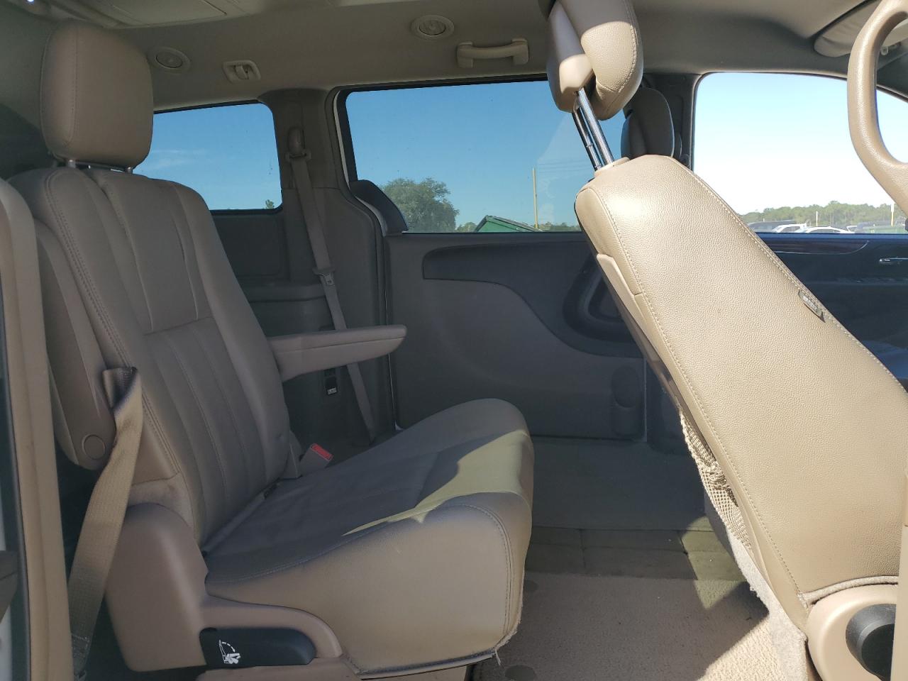 2016 Chrysler Town & Country Touring VIN: 2C4RC1BG7GR301265 Lot: 89856455