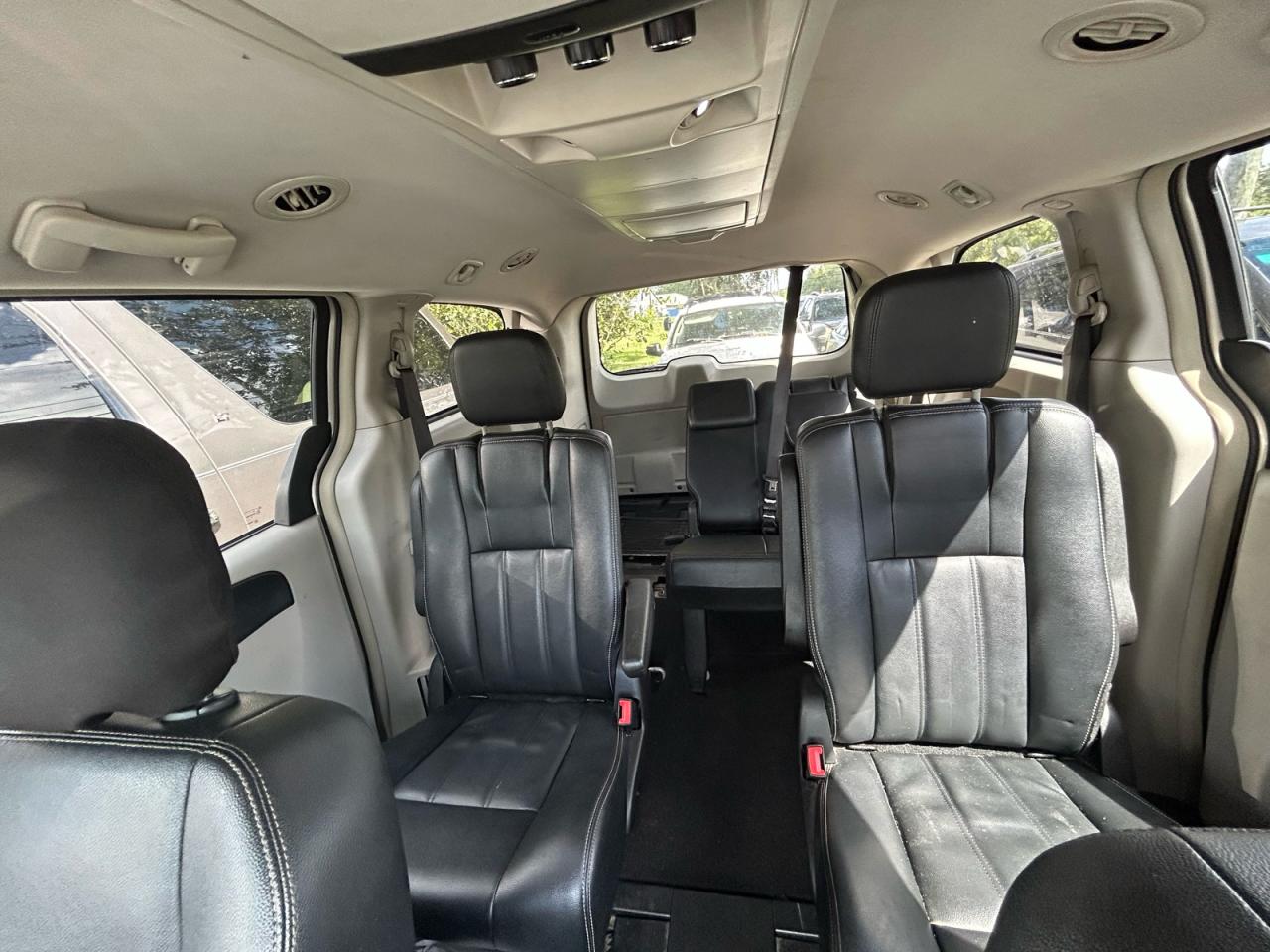 2016 Chrysler Town & Country Touring VIN: 2C4RC1BG1GR259868 Lot: 86322455