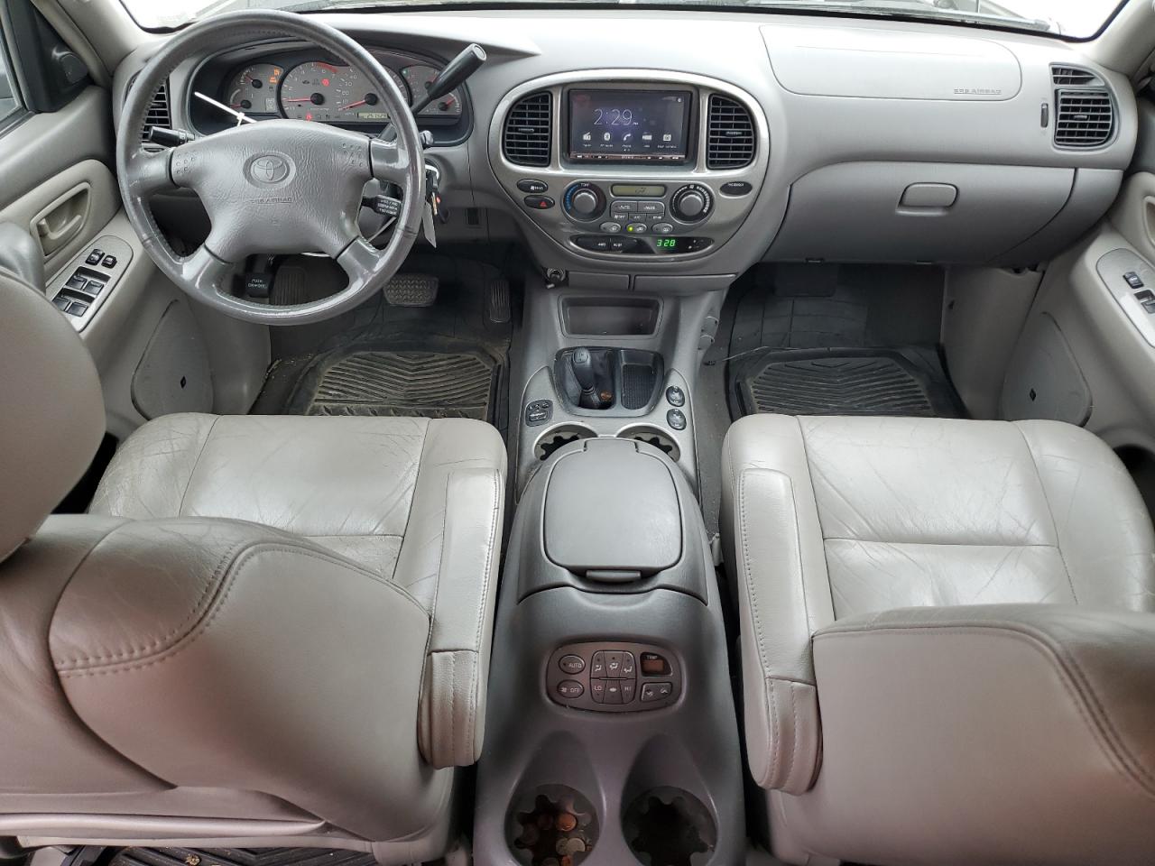 2001 Toyota Sequoia Limited VIN: 5TDBT48A21S042995 Lot: 82759345