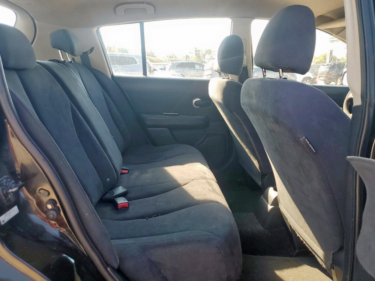 2007 Nissan Versa S VIN: 3N1BC13E57L454547 Lot: 85118925