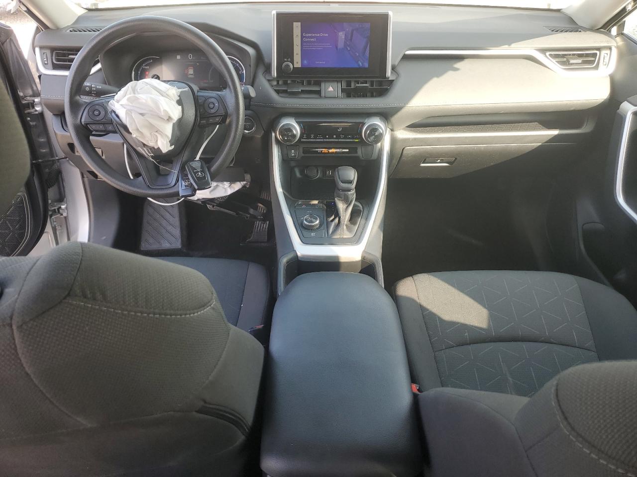 2024 Toyota Rav4 Xle VIN: 4T3RWRFV8RU158768 Lot: 86317725