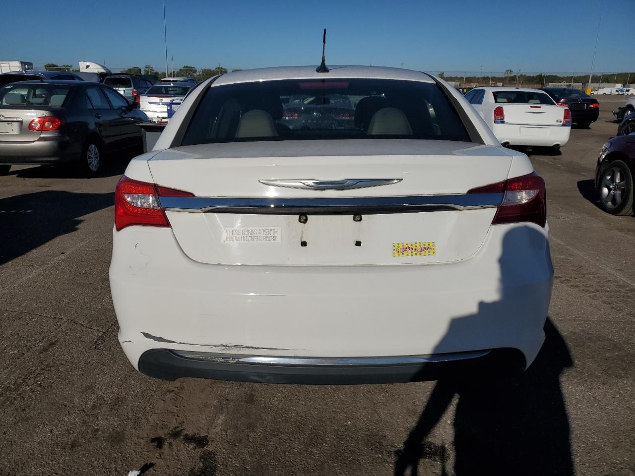 2011 Chrysler 200 Touring VIN: 1C3BC1FBXBN619181 Lot: 82378945