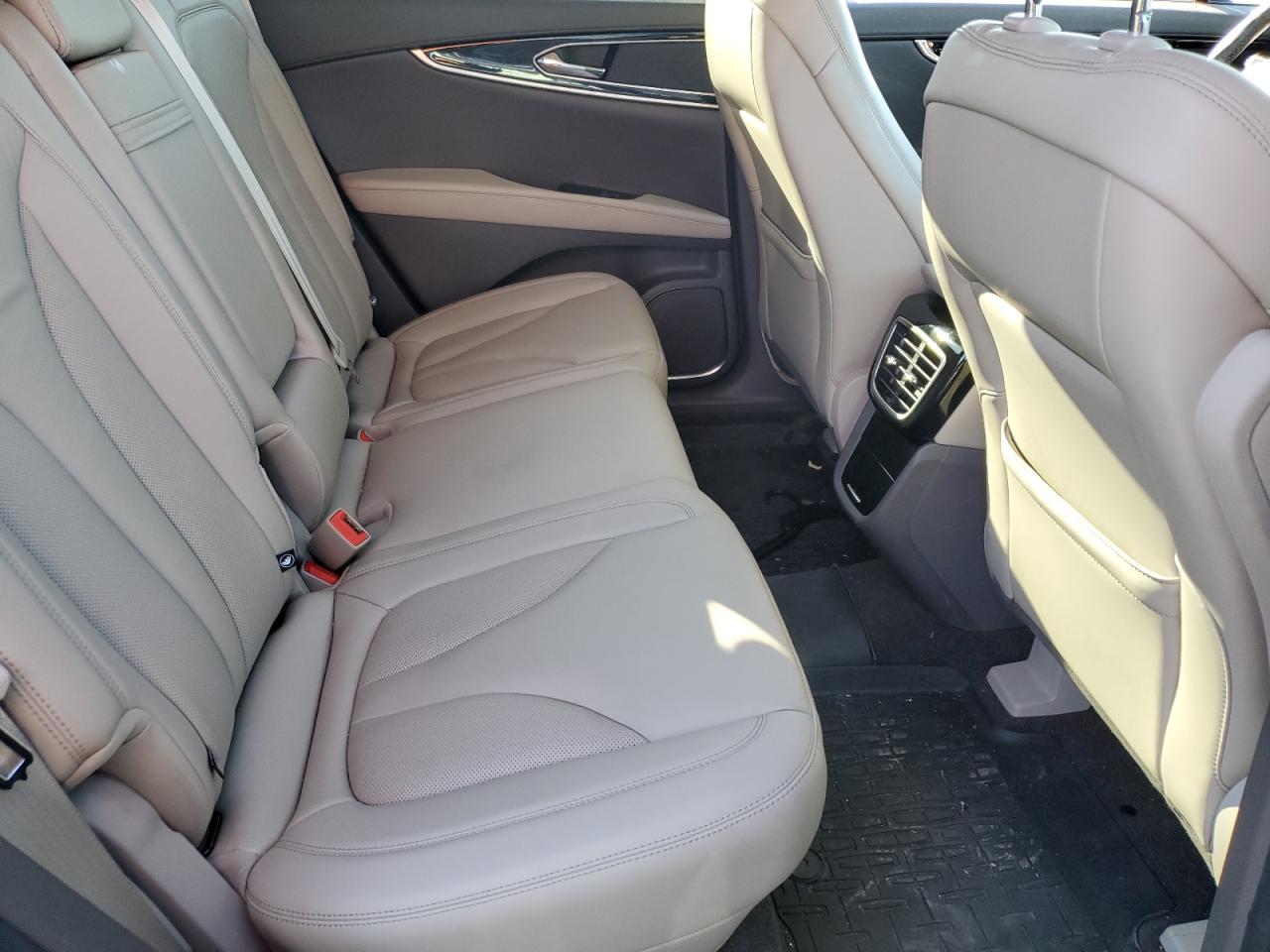 2021 Lincoln Nautilus VIN: 2LMPJ8J9XMBL17263 Lot: 84786945