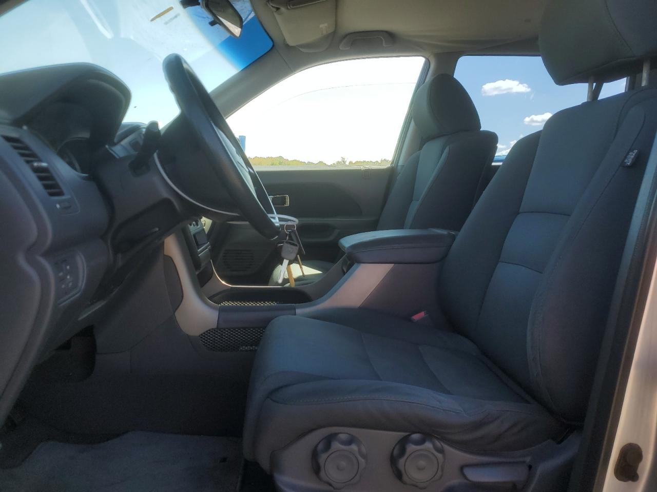 2006 Honda Pilot Lx VIN: 2HKYF181H6H561088 Lot: 83757335