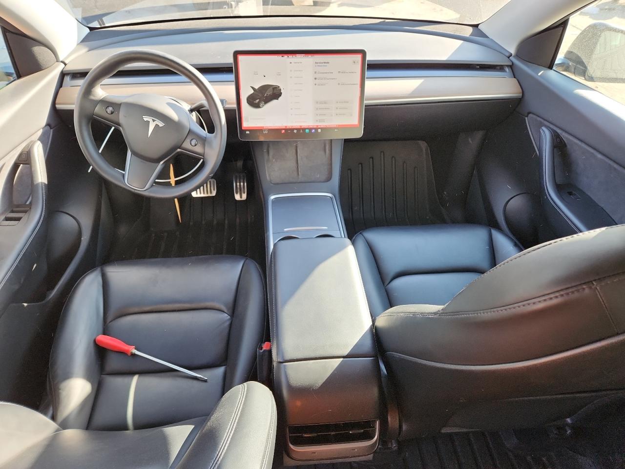 2021 Tesla Model Y VIN: 5YJYGAEE8MF273199 Lot: 82397235