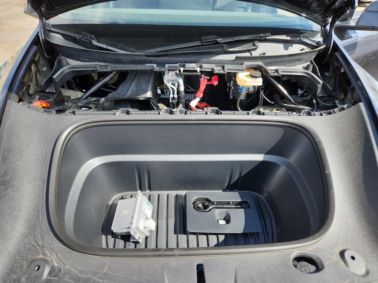 2026 Tesla Model Y VIN: 7SAYGDED6TF380813 Lot: 85929595