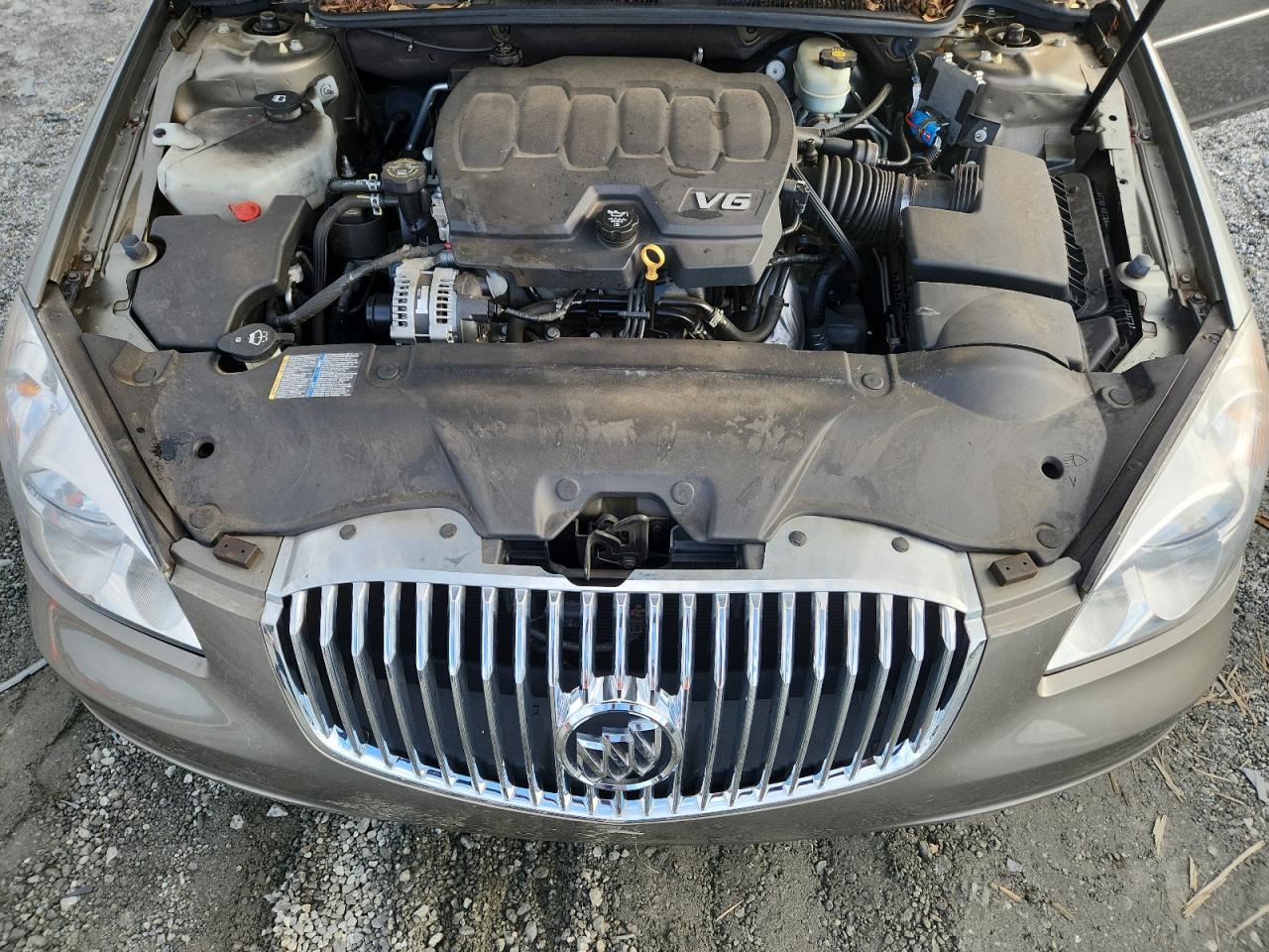 2010 Buick Lucerne Cxl VIN: 1G4HC5EM7AU123061 Lot: 84583765