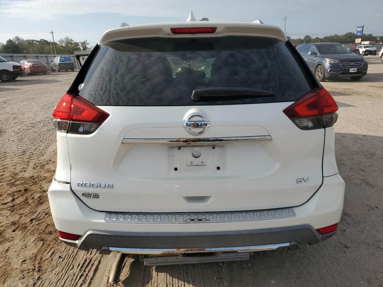 2017 Nissan Rogue S VIN: KNMAT2MT6HP612296 Lot: 84972965