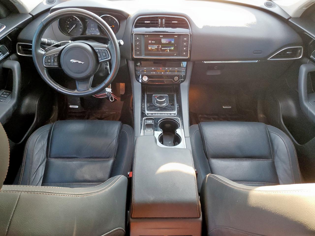 2017 Jaguar F-Pace Prestige VIN: SADCK2BN3HA492657 Lot: 82179595