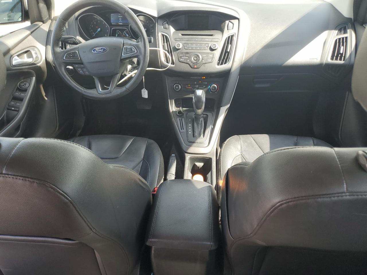 2016 Ford Focus Se VIN: 1FADP3F27GL386597 Lot: 84940595