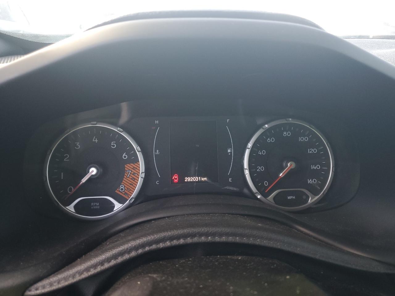 2020 Jeep Renegade Latitude VIN: ZACNJABB3LPL40925 Lot: 82221945