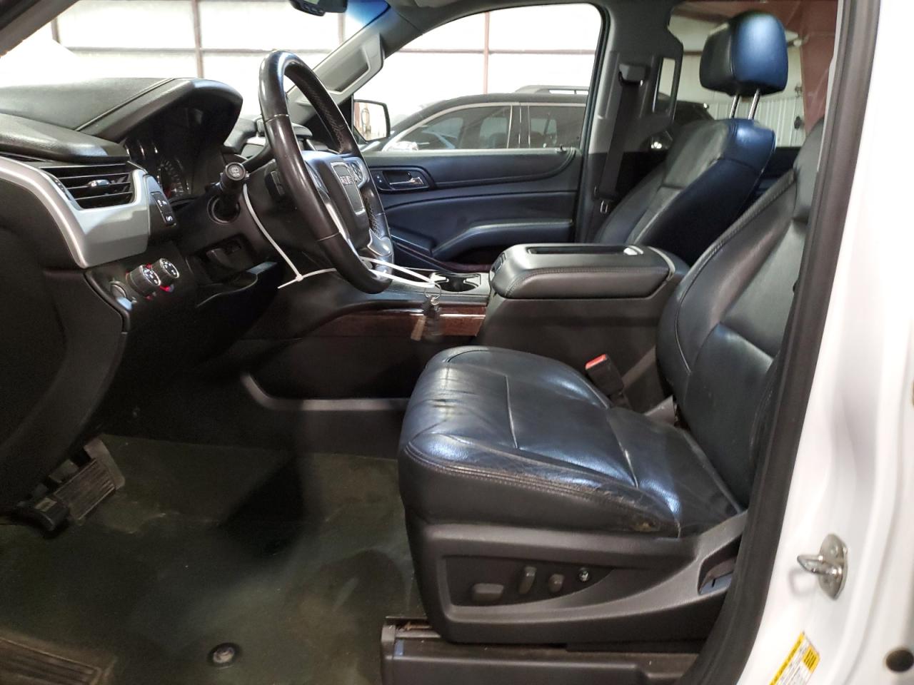 2015 GMC Yukon Xl K1500 Sle VIN: 1GKS2GKCXFR171401 Lot: 85306405