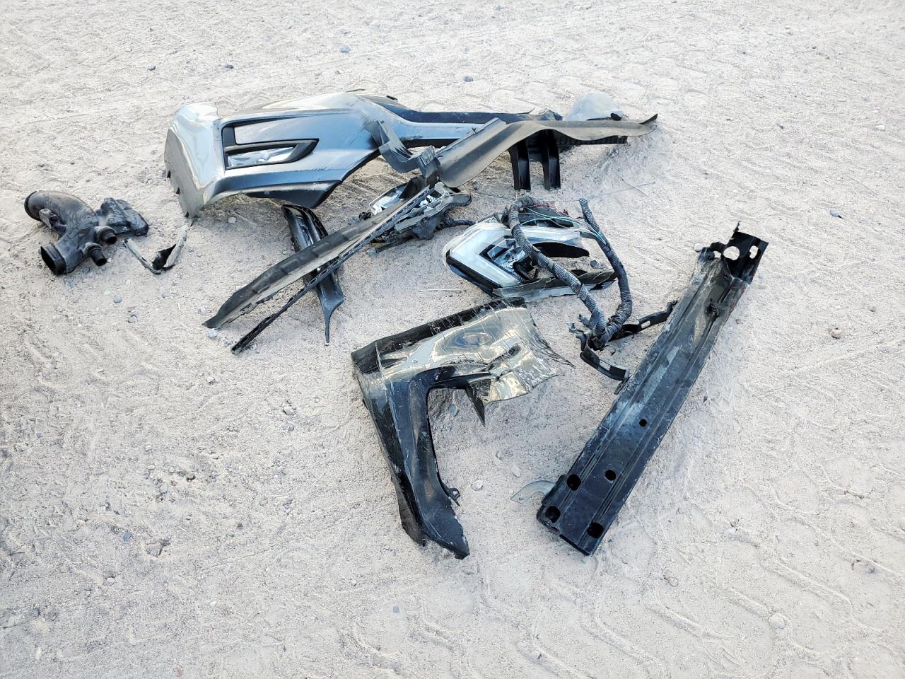 2018 Nissan Rogue S VIN: KNMAT2MT3JP515336 Lot: 82309745