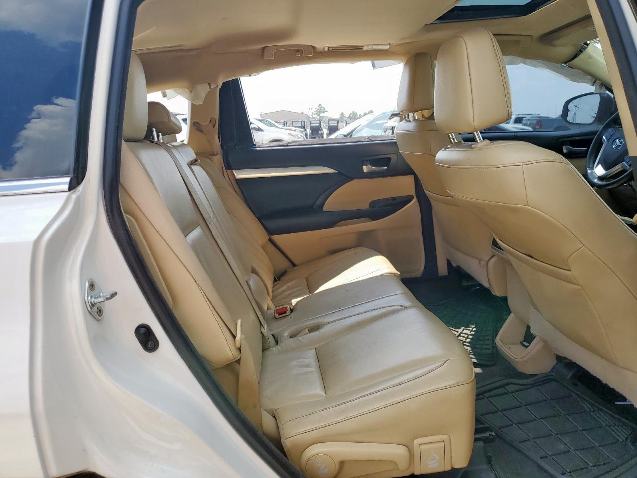 2016 Toyota Highlander Xle VIN: 5TDKKRFHXGS167431 Lot: 85179265