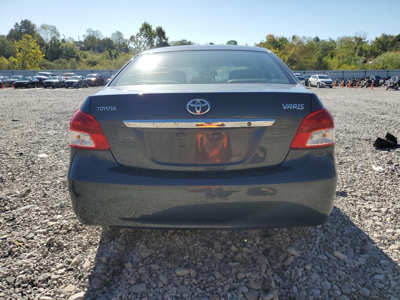 2010 Toyota Yaris VIN: JTDBT4K35A1364862 Lot: 82222645