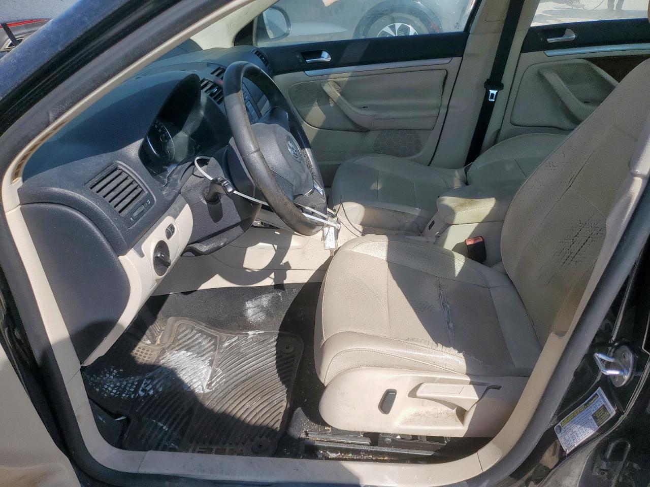 2010 Volkswagen Jetta Se VIN: 3VWRX7AJ2AM106562 Lot: 85583045